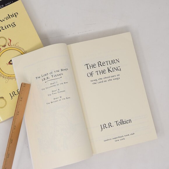 Lord Of The Rings Set Of 2 Quality Paperback Book Club 2001 Fellowship & Return - Picture 13 of 15